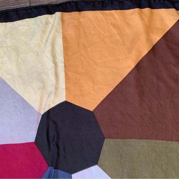 Scarf - Picture 2 of 5